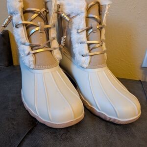 Maurices Cream and Tan Faux Fur Winter Rain Boots
